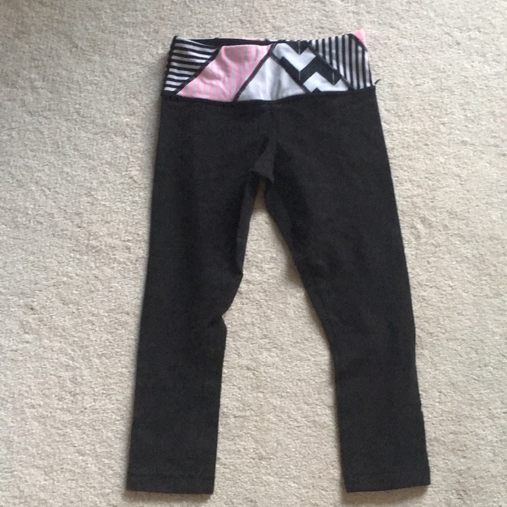 Lululemon Wunder Under Crop Black White Pink Sz 4